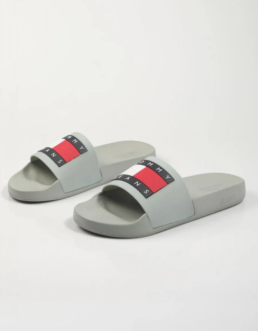  flip flops TOMMY HILFIGER Tommy Jeans Mens Pool Slide en Khaki 78553