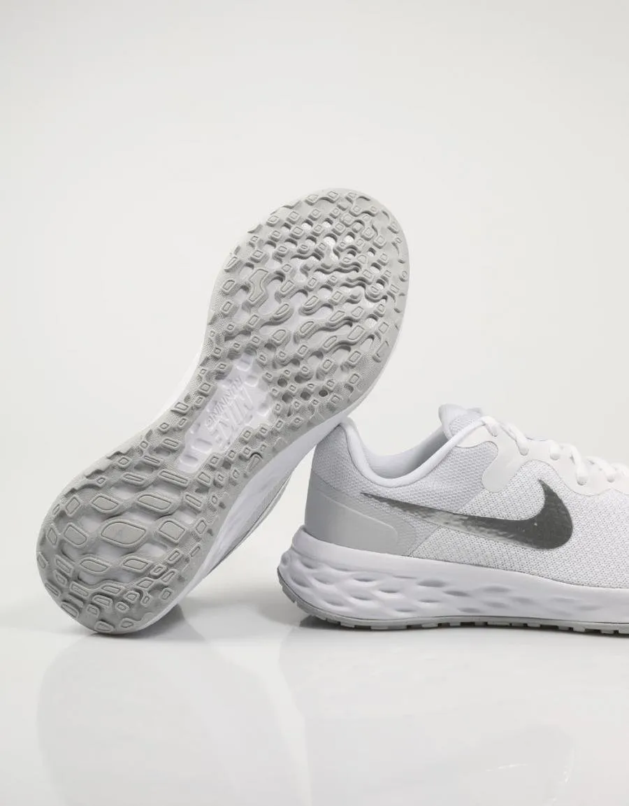  sneakers NIKE Revolution en White 78673