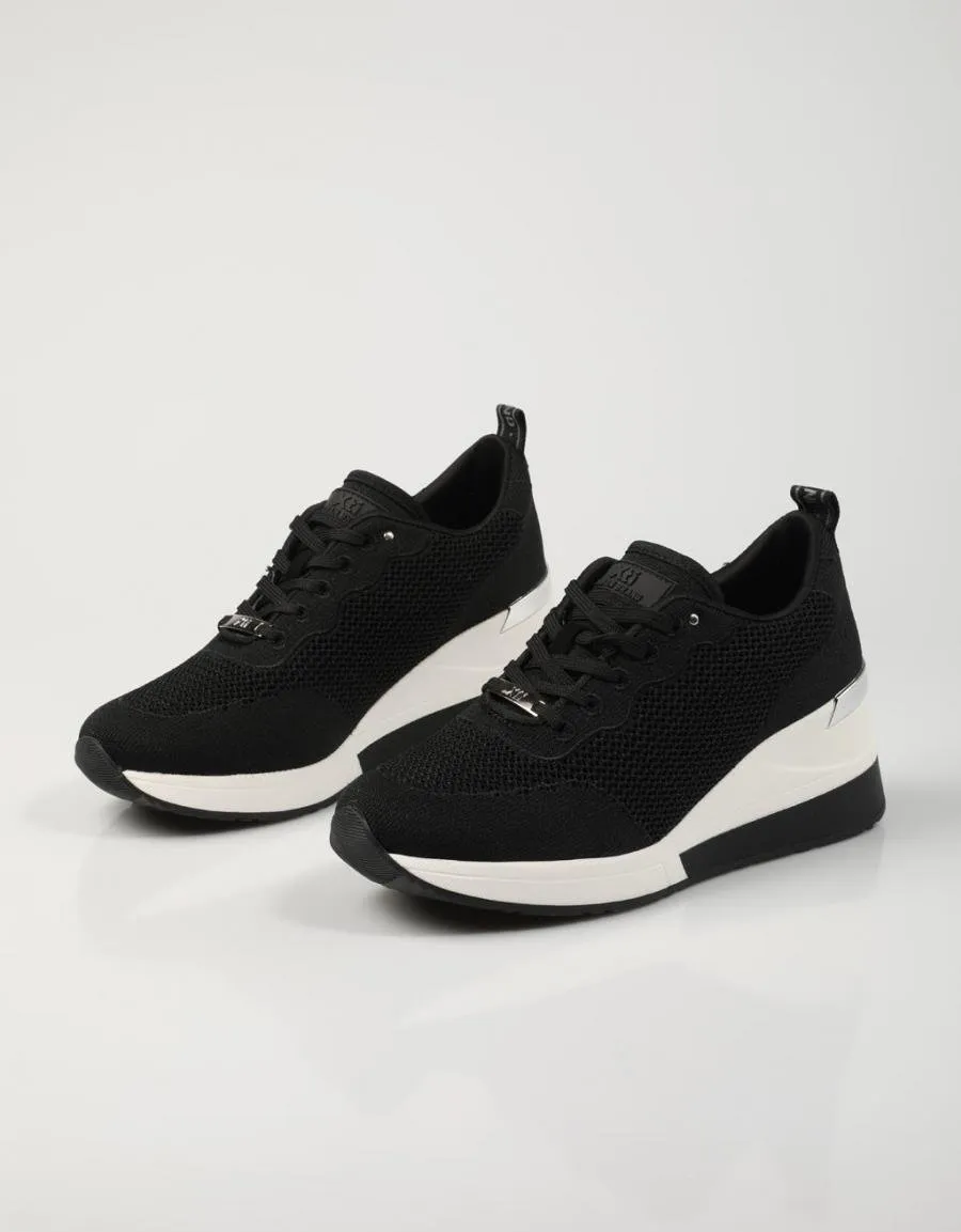  sneakers XTI 43798 en Black 77755